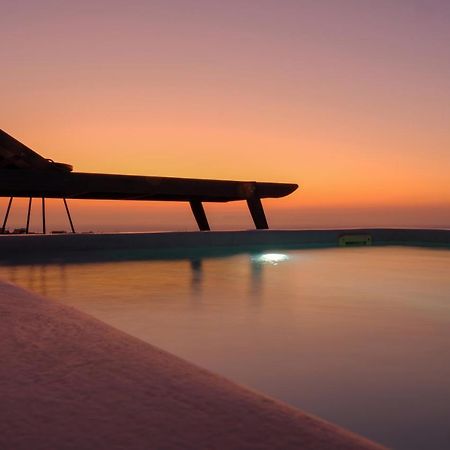 Aplada Suites Иа Екстериор снимка