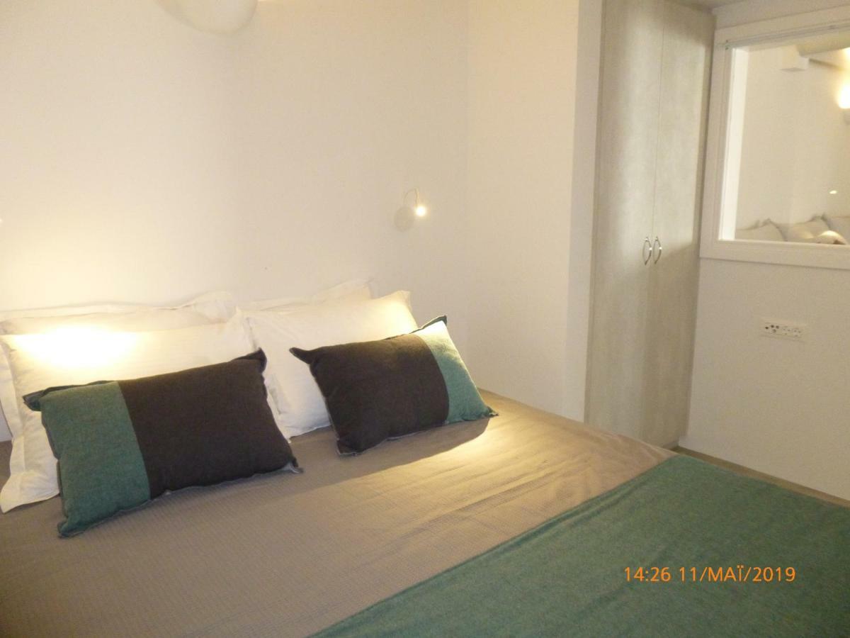 Aplada Suites Иа Екстериор снимка